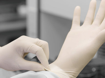 Healthline Latex Examination Gloves (Medium) x100 pairs